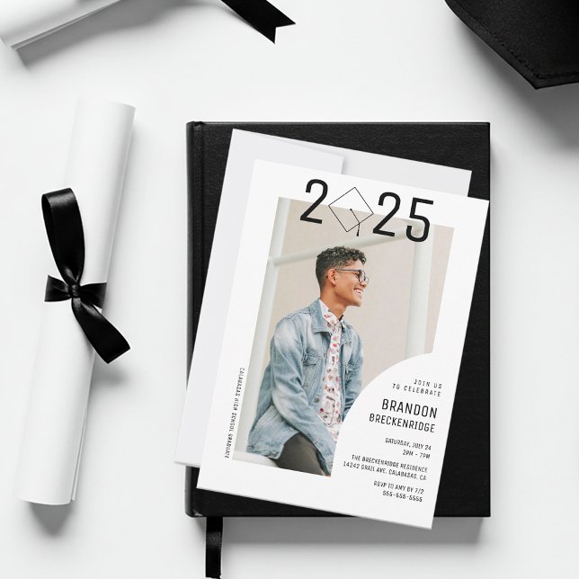 Invitación a graduación Minimalista masculina (Subido por el creador)