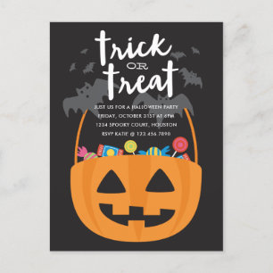 Invitación a Halloween con dulces y tratamientos
