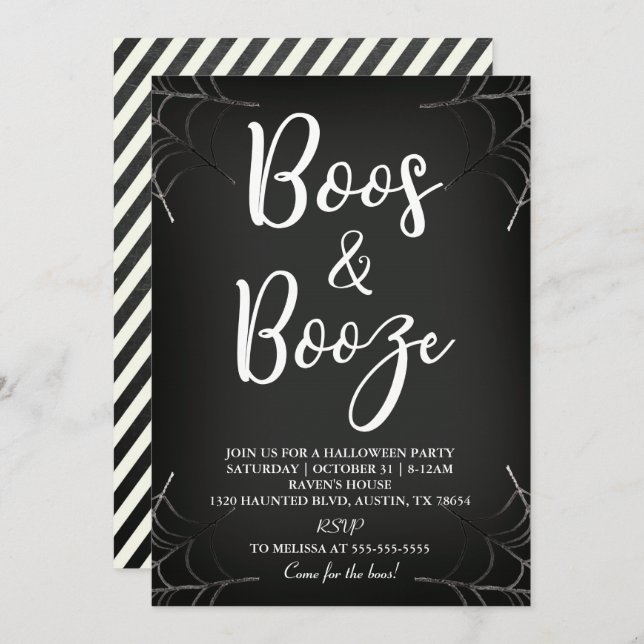Invitación a Halloween de Boos y Booze Chalkboard (Anverso / Reverso)