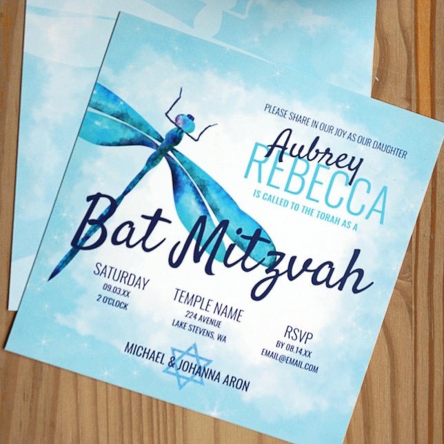Invitación a la Bat Mitzvah de la Baliza de la lib (Turquoise and blue sparkly bat mitzvah invitation with dragonfly)