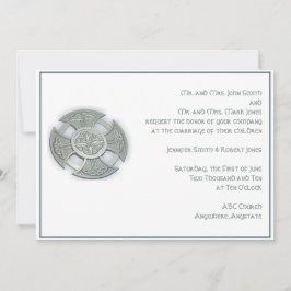 Invitación a la boda blanca de cruz celta plateada
