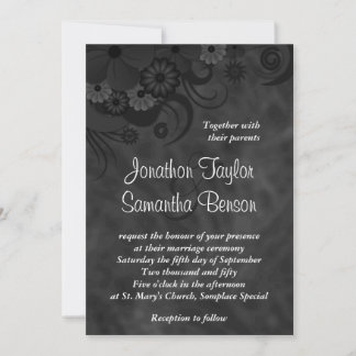 Invitación a la boda de 5" x 7" en el tablero flor