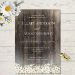 Invitación a la boda de Barnwood y Daisies<br><div class="desc">Presentamos nuestra rústica pero elegantemente encantadora invitación a la boda, donde florece la belleza natural de las margaritas salvajes en un fondo de madera de granero templada. El texto, centrado elegantemente dentro de un halo suave de luz, añade un toque de sofisticación a este diseño de inspiración rural. Perfecto para...</div>