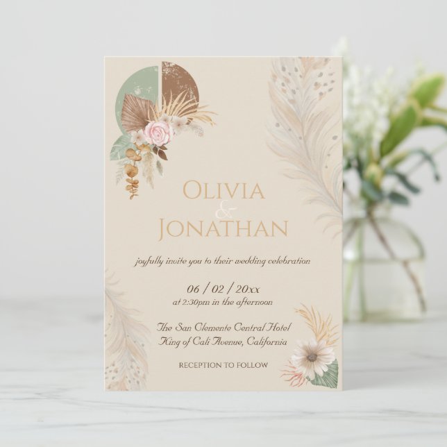 Invitación a la boda de Feather Boho Beige (Anverso de pie)