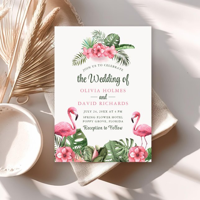 Invitación a la boda de flamingo tropical acuarela (Watercolor Tropical Flamingo Wedding Invitation on a sunny neutral boho table with dry palm leaf.)