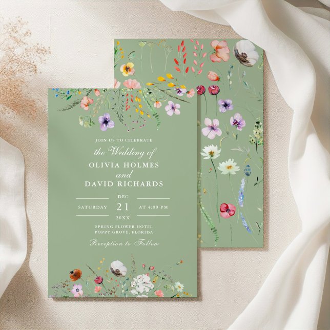 Invitación a la boda de flor silvestre verde sabio (Sage Green Wildflower Wedding Invitation on a silk tablecloth with botanicals)