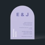 Invitación a la boda de la Lavanda Púrpura Moderna<br><div class="desc">La parte delantera de esta moderna y moderna tarjeta de invitación a la boda incluye letras púrpuras y blancas de lavanda sobre un fondo morado claro. La parte posterior de la tarjeta tiene lavanda lisa morada. Una preciosa tarjeta de invitación para bodas que es fácil de personalizar en línea antes...</div>