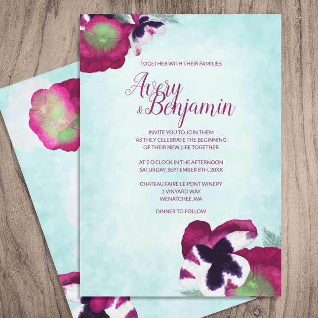 Invitación a la boda de los pansies de magenta (light cyan blue magenta berry pink purple floral wedding invitations script calligraphy writing)