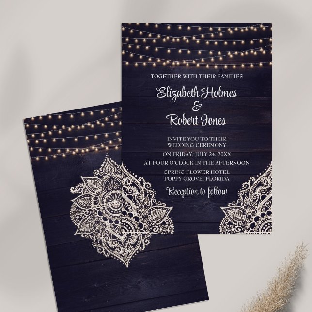 Invitación a la boda de Madera Rustica Azul de Med (Midnight Blue Rustic Wooden Wedding Invitation on white table.)