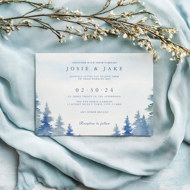 invitación a la boda de pinos de invierno azul bon (Pretty winter pine trees wedding invitation.)