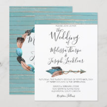 Invitación a la boda de plumas rusticas de madera 