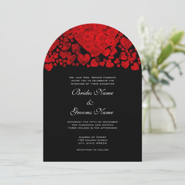 Invitación a la boda de Rosas del corazón rojo (Anverso de pie)
