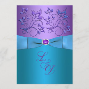 Invitación a la boda de un monograma floral morado