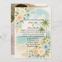 Invitación a la boda de una foto de una playa flor