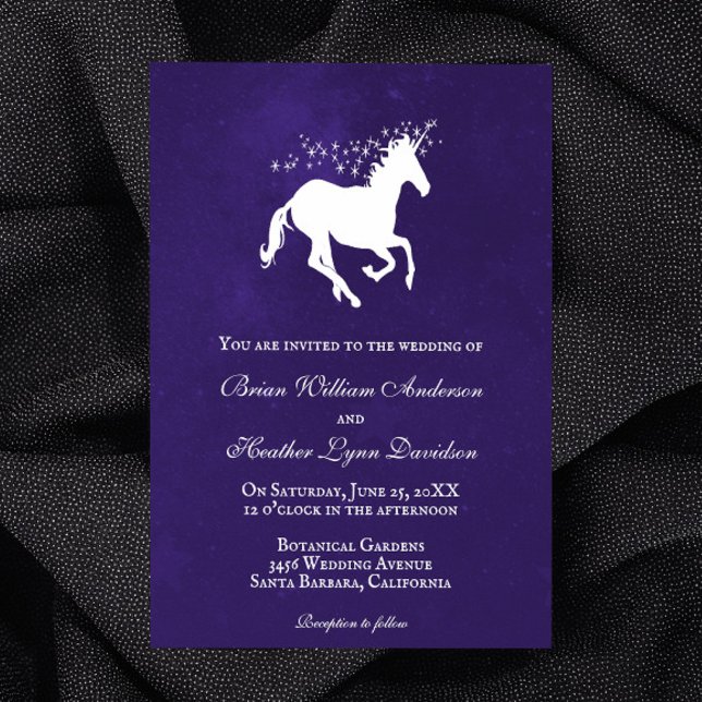 Invitación a la boda de Violet Unicorn (Violet Unicorn Wedding Invitation)