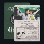 Invitación a la boda del pasaporte verde de Brasil<br><div class="desc">¿Casarse en Brasil? ¡Nuestro hermoso pasaporte definitivamente le dará la bienvenida a sus invitados! Estamos encantados de personalizar de esto para usted,  por favor siéntanse libres de enviarnos un mensaje de ayuda.</div>