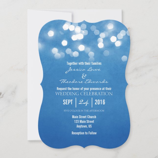 Invitación a la boda del Purpurina de Blue Bokeh (Anverso)