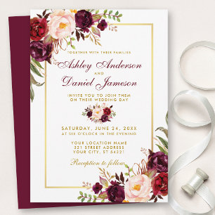 Invitación a la Boda Dorada con Floral de Borgoña