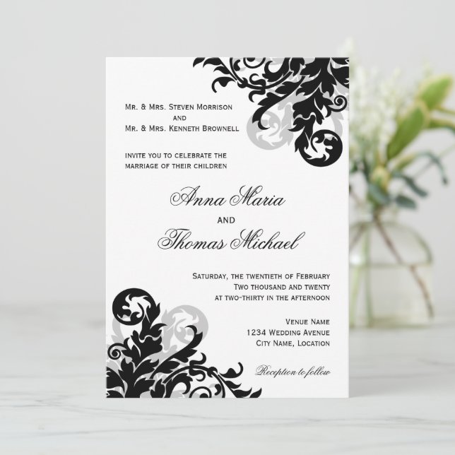 Invitación a la boda floreciente en negro y plata (Anverso de pie)