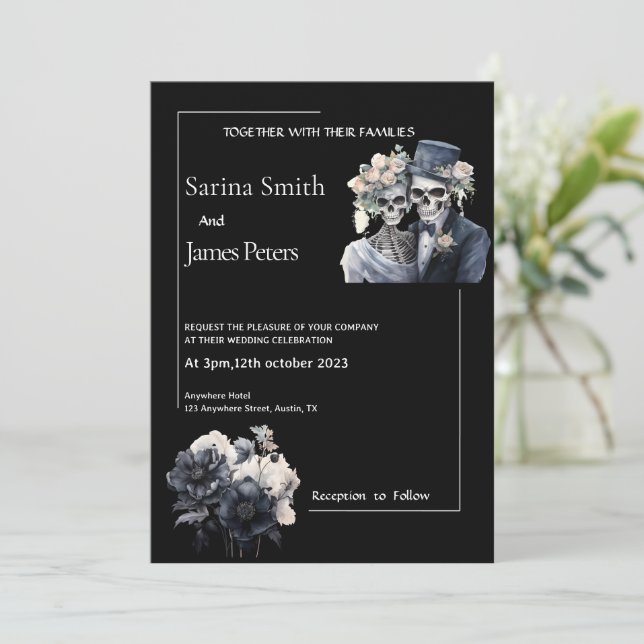 Invitación a la boda gótica de Halloween Floral Ne (Anverso de pie)