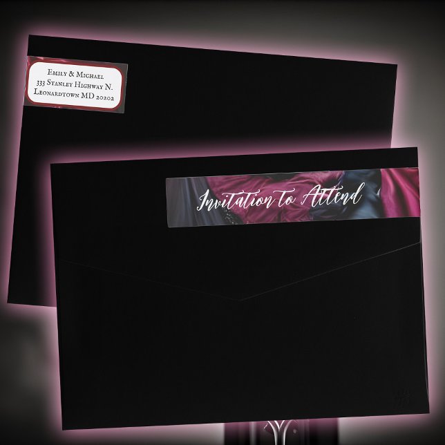 Invitación a la boda gótica satén negro rojo elega (Gothic wedding invitation fancy return address labels in elegant red and black.)