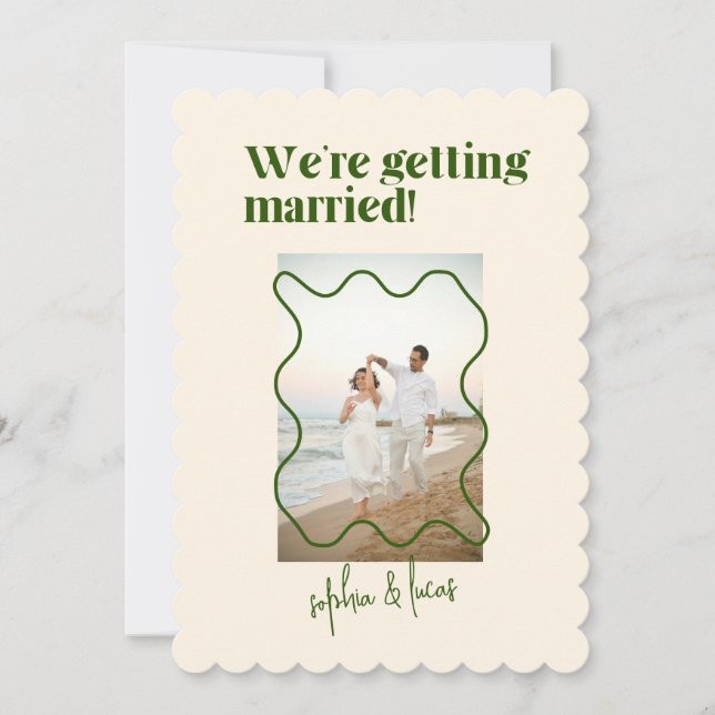 Invitación a la boda moderna crema y verde simple (Anverso)