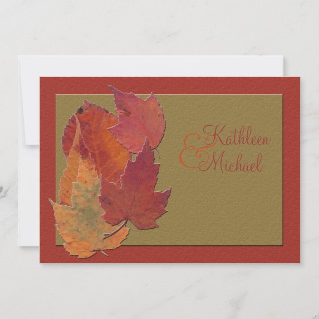 Invitación a la boda monogramada de hojas de otoño (Anverso)