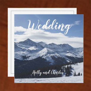 Invitación a la boda. Montañas nevadas y atmosféri