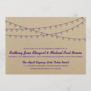 Invitación a la boda púrpura con luces rusticas