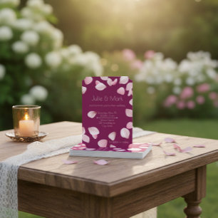 Invitación a la boda romántica de Petales rosados 