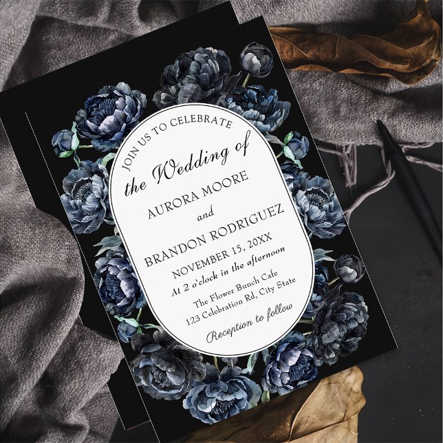 Invitación a la boda romántica floral azul oscuro  (Subido por el creador)