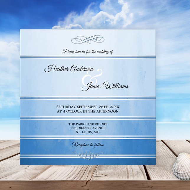 Invitación a la boda Silver Blue Striped Ton sur T (Chic wedding invitation featuring a striped design with watercolor effects in tone on tone blue)