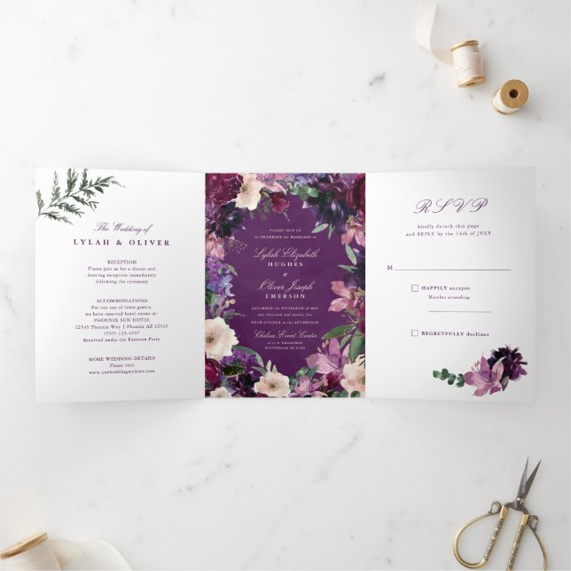 Invitación a la boda tripartita con flor púrpura d (Interior)