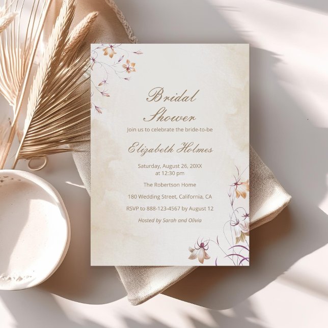 Invitación a la ducha de novia con flores de Boho (Boho Floral Bridal Shower Invitation on a neutral boho table.)