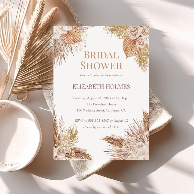 Invitación a la ducha de novia en el jardín Boho P (Boho Pampas Garden Bridal Shower Invitation on a neutral boho table.)