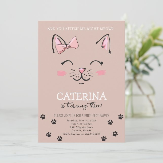 Invitación a la fiesta de cumpleaños de Cat Kitten (Anverso de pie)