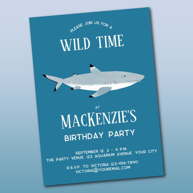 Invitación a la fiesta de cumpleaños subacuática d (Fun shark underwater themed personalized kids birthday party invitation)