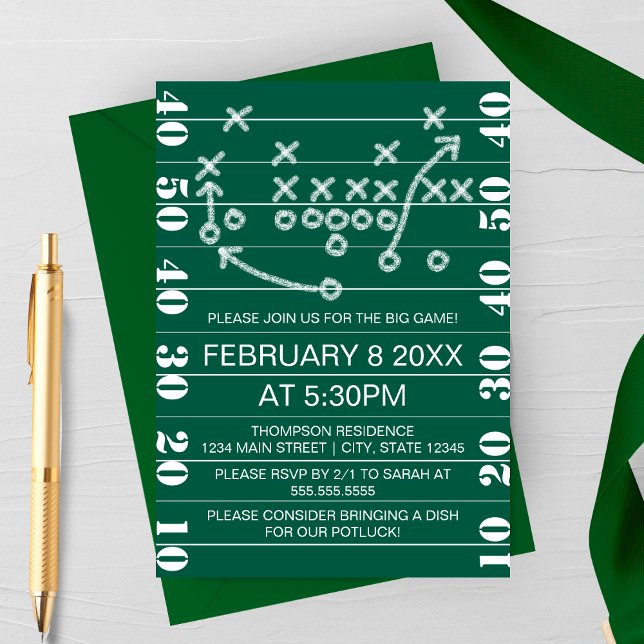 Invitación a la Fiesta de Diagramas de Jugadas de  (Big Game Football Watch Party Invitation with Football field, and game play )