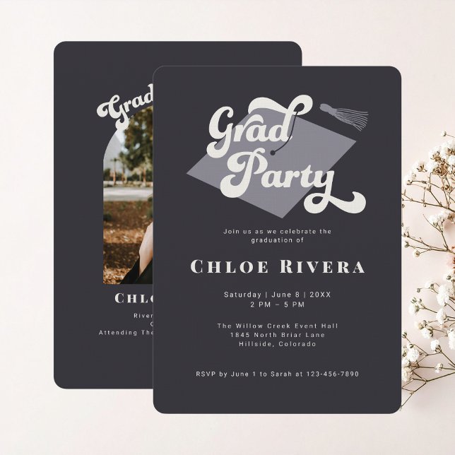 Invitación a la Fiesta de Graduación con Borla Mod (bold-typography-black-grad-invitation)