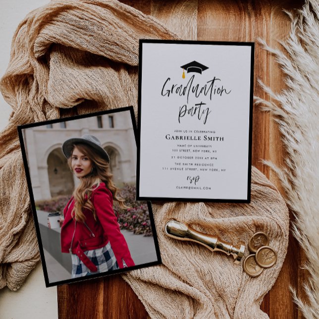 Invitación a la fiesta de graduación con letras de (Subido por el creador)