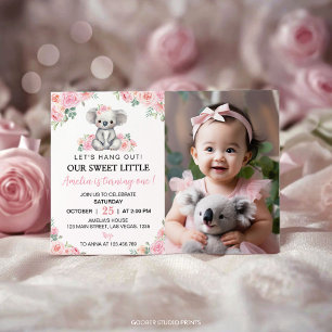Invitación a la foto de cumpleaños con flores rosa
