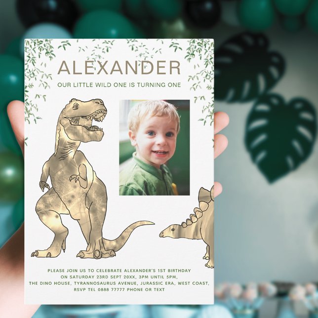 Invitación a la foto del primer cumpleaños de Dino (Dinosaur 7th birthday party invitation with photo template T-Rex and stegosaurus dinos )