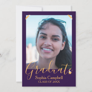 Invitación a la graduación púrpura moderna