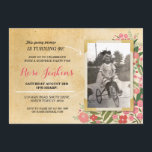Invitación a la intemperie floral de la fiesta de<br><div class="desc">Añade tu foto a esta invitación floral de estilo vintage. Agregue cualquier edad. Se incluye la impresión posterior.</div>
