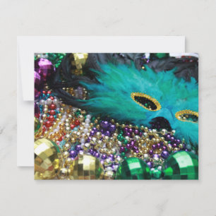 Invitación a la máscara de plumas y cuentas de Mar