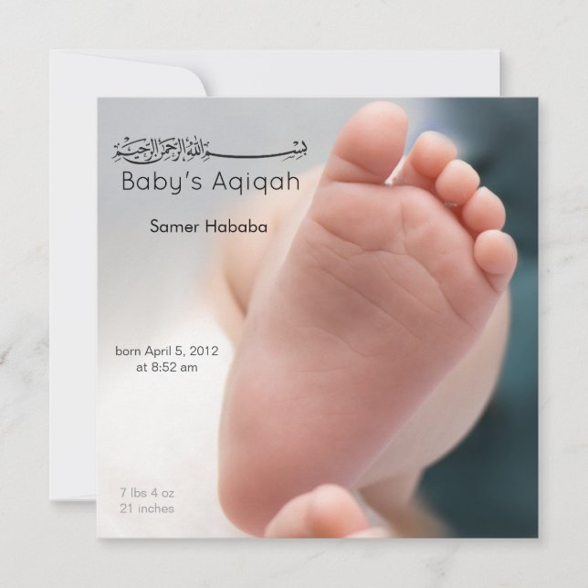 Invitación a la natalidad de los pies de bebé islá (Anverso)