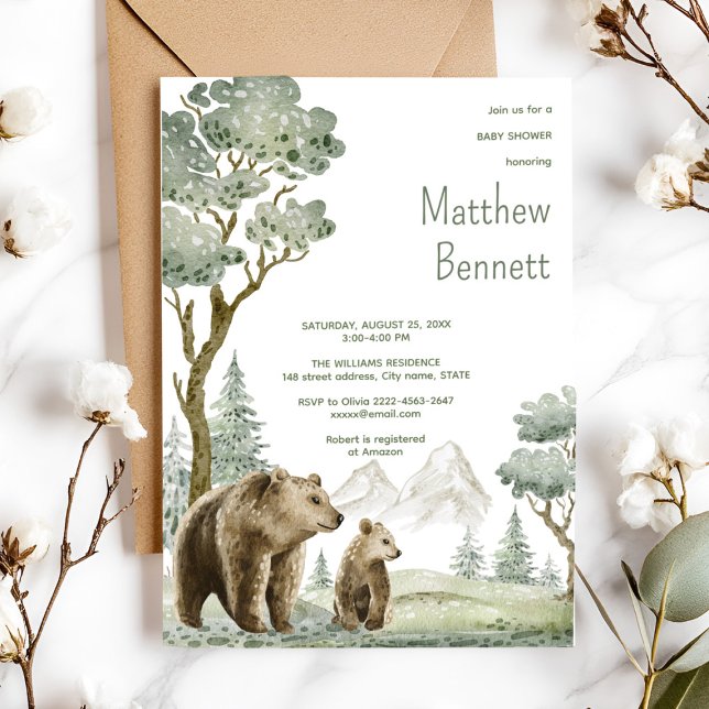 Invitación a la selva acuarela de madres y bebés (Sage green watercolor forest baby shower invite with mother and baby bear. Perfect for nature-themed)