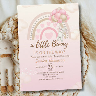 Invitación A Little Bunny is on the Way Baby Shower Girl