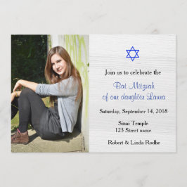 Invitación a Mitzvah con una estrella azul y un mu