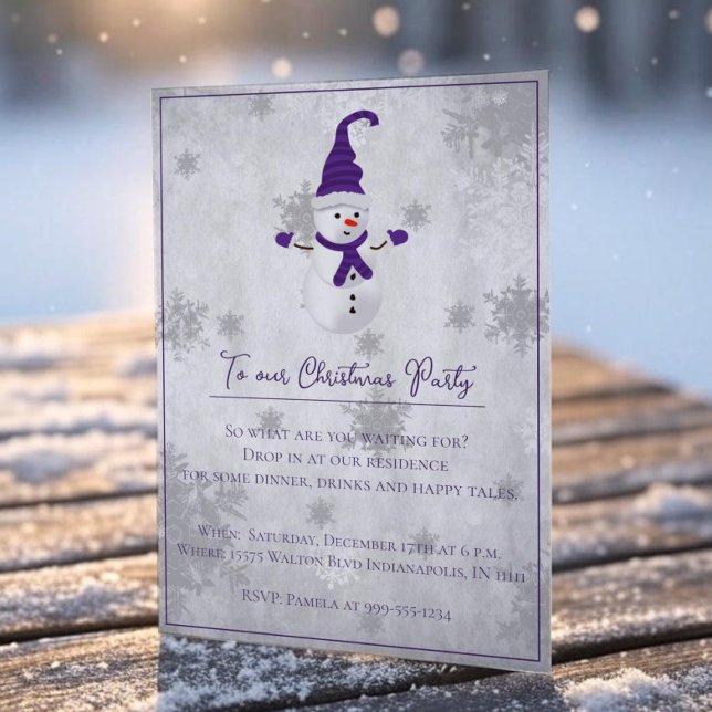 Invitación a partido de Navidades de Snowman puros (Purple Cute Snowman Christmas Party Invitation)